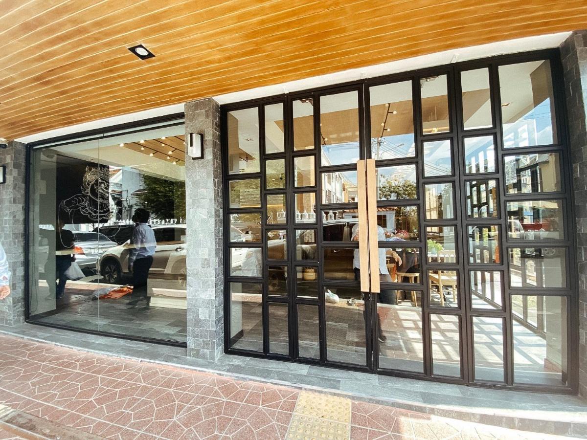 Yakthai Poshtel بانكوك المظهر الخارجي الصورة